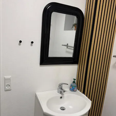 Appartement Sea Med Eget Bad Og Toilet, 200 M Til Hirtshals